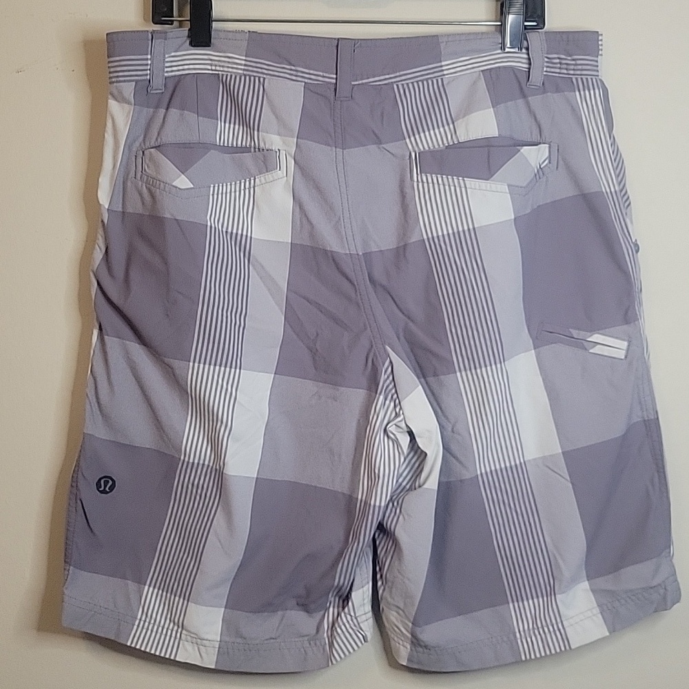 Lululemon Gray Plaid Men's Shorts Sz 36 Good Condition - Picture 2 of 10